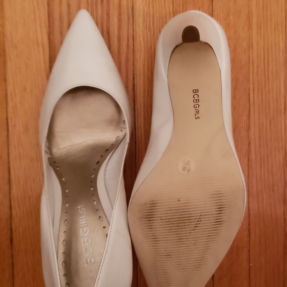 Shoes - Picture 3 of 3